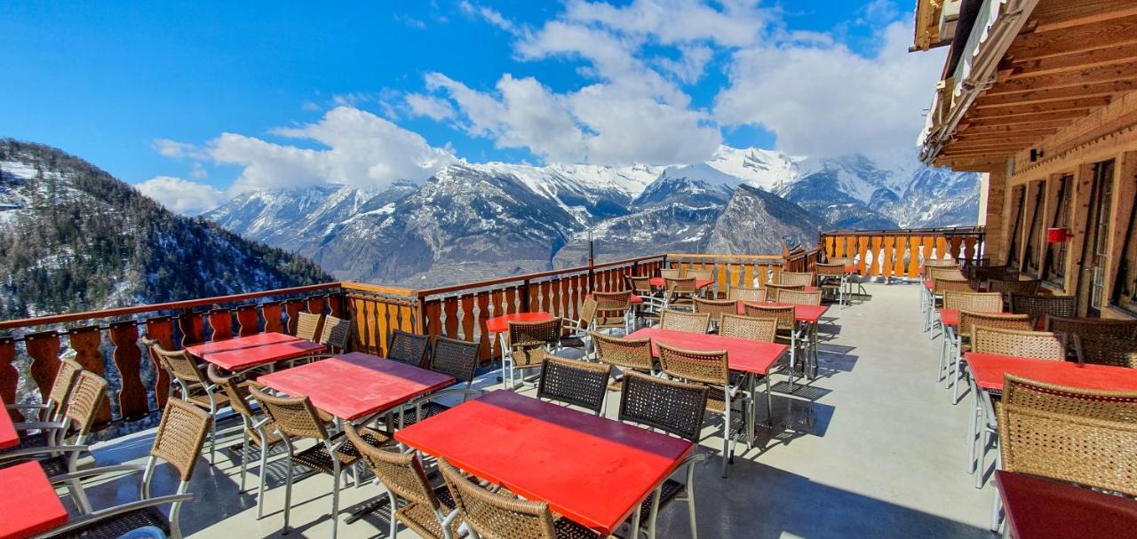 Auberge Le Mont-Gele Iserables Exterior photo